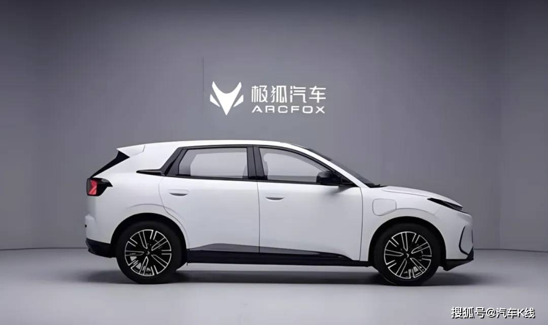 北汽藍谷在新管理層“降本增效”監管下,高效投入新能源車型與智能化研發,才能避免重蹈“融資-虧損”的覆轍