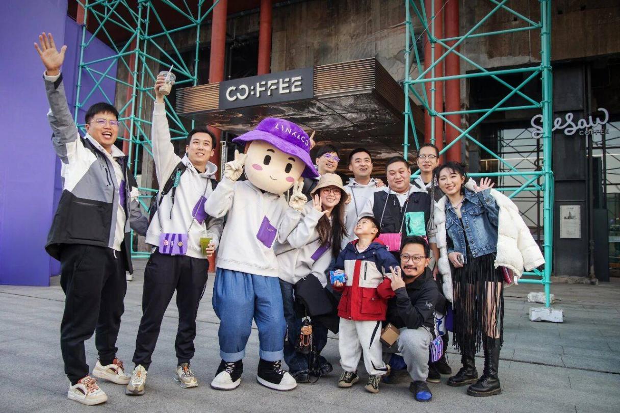 領克900雙智進化改寫高端SUV格局